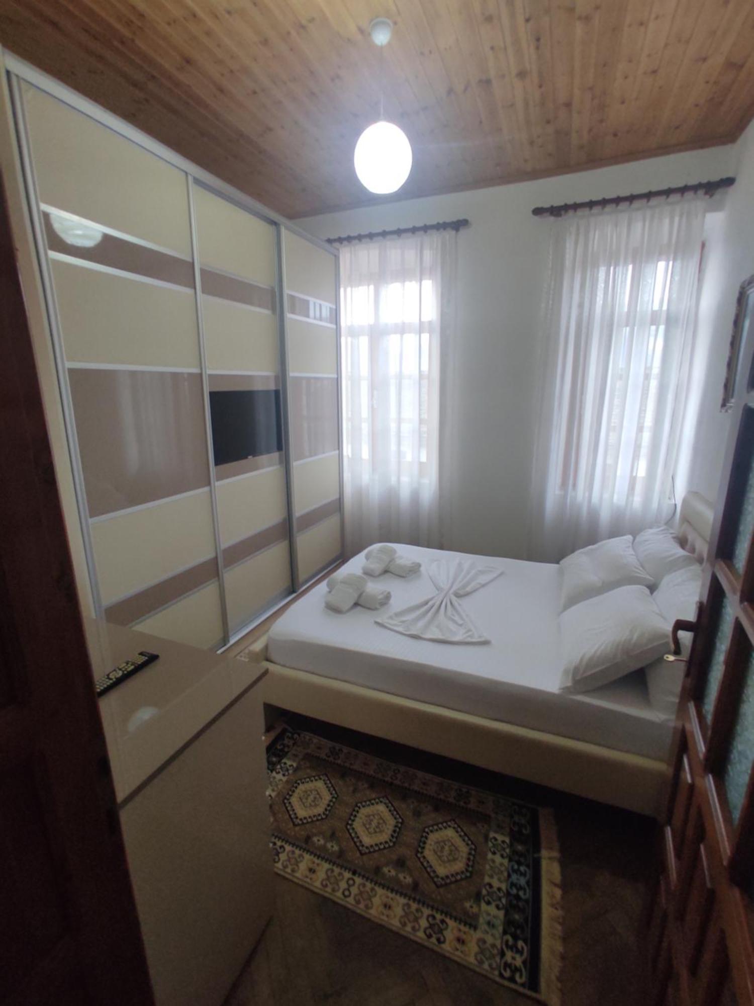 Xheison Apartment Гирокастра Экстерьер фото